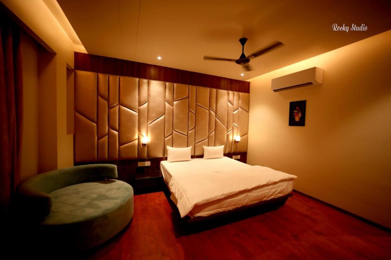 The Imperial Prime Clarks Inn Suites, Bhilwara Esterno foto