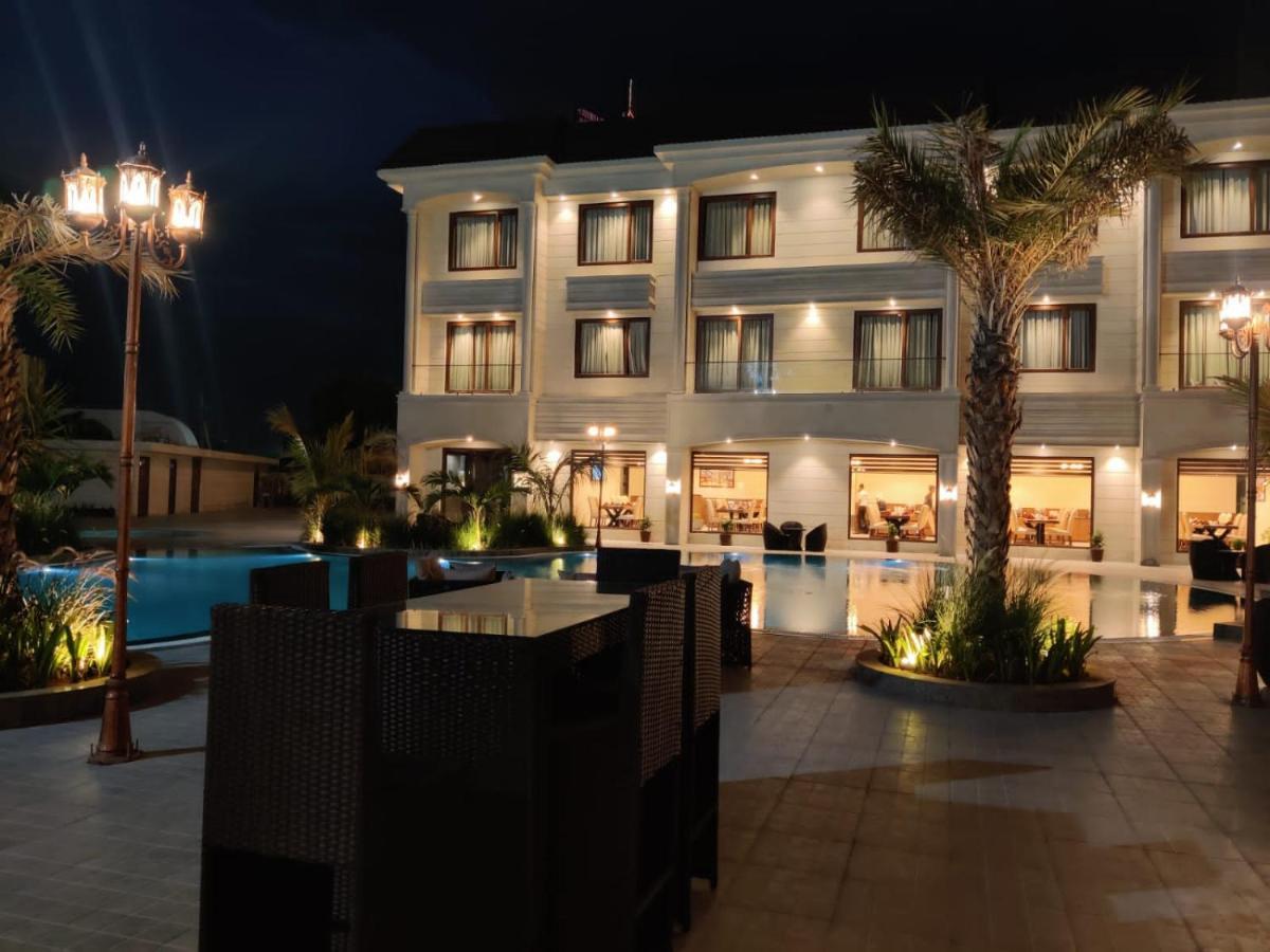 The Imperial Prime Clarks Inn Suites, Bhilwara Esterno foto