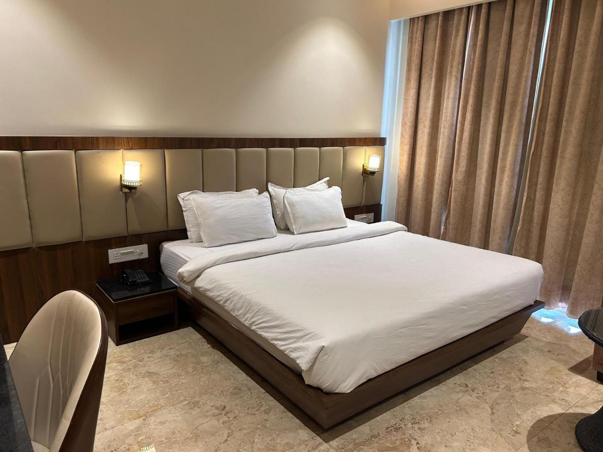 The Imperial Prime Clarks Inn Suites, Bhilwara Esterno foto